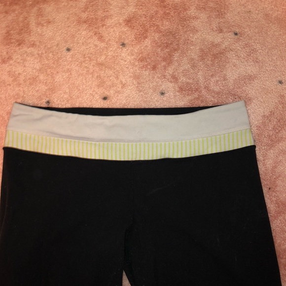Lululemon ‘groove’ pants - Picture 3 of 3